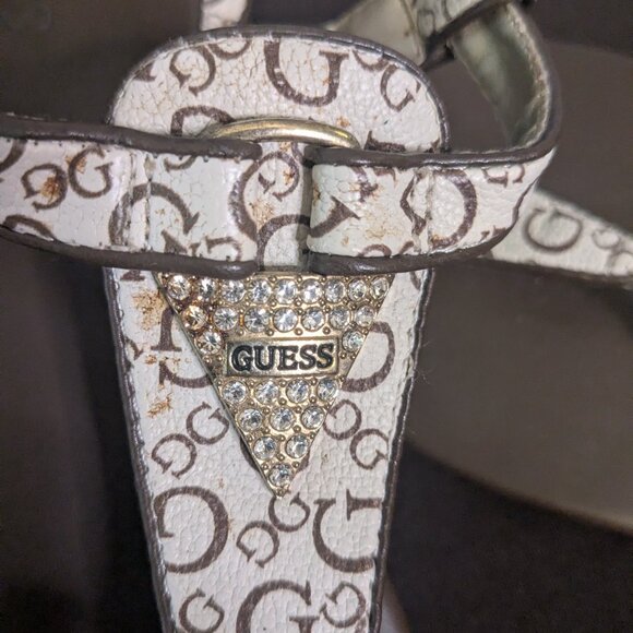 🤎 Guess Logo Print Rhinestone T-Strap Sandals — Size 9M - Picture 3 of 5